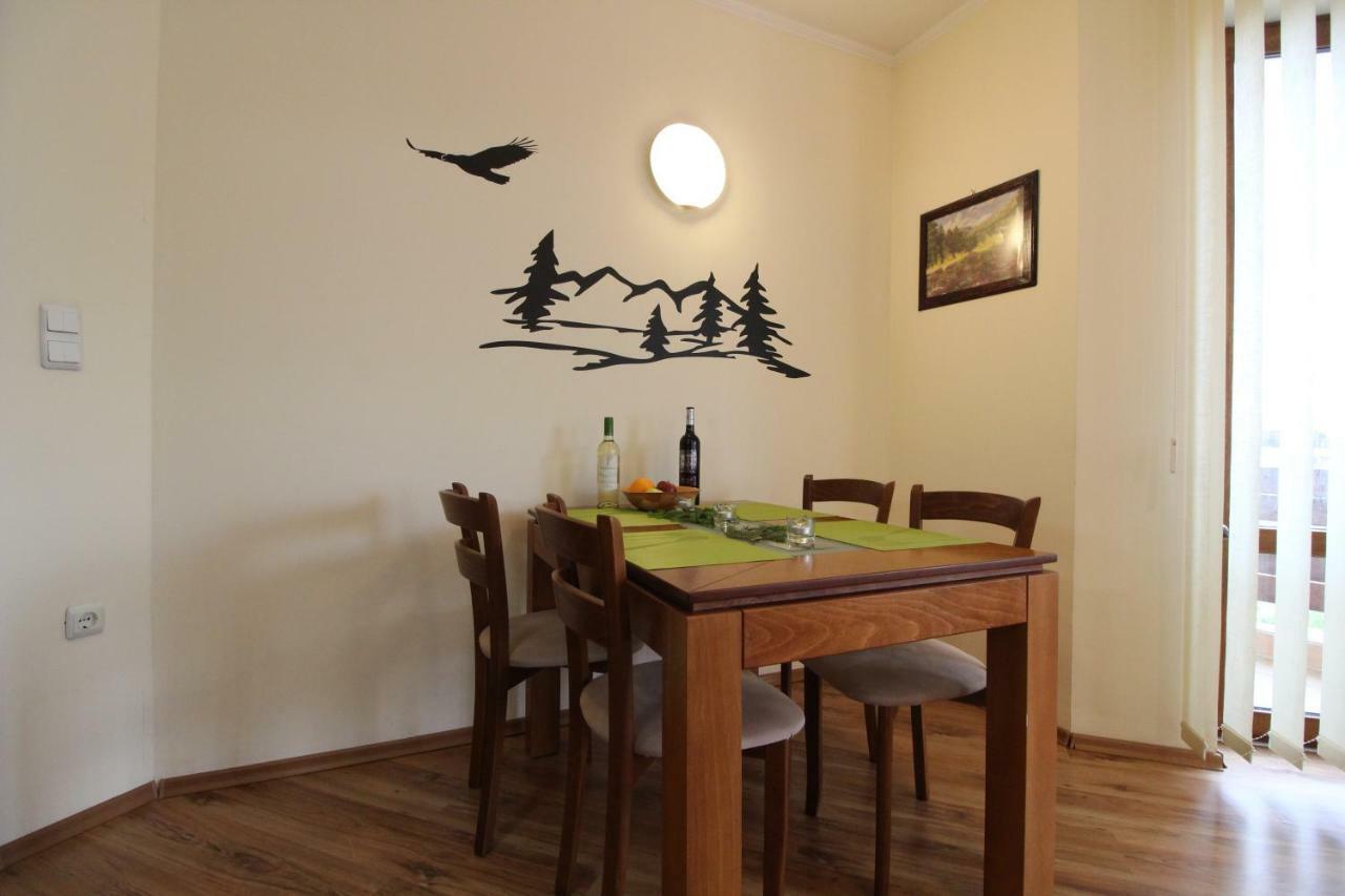 Pine Tree Apartment D34 Bansko Exteriör bild